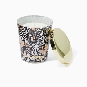 NWT Lilly Pulitzer candle!
